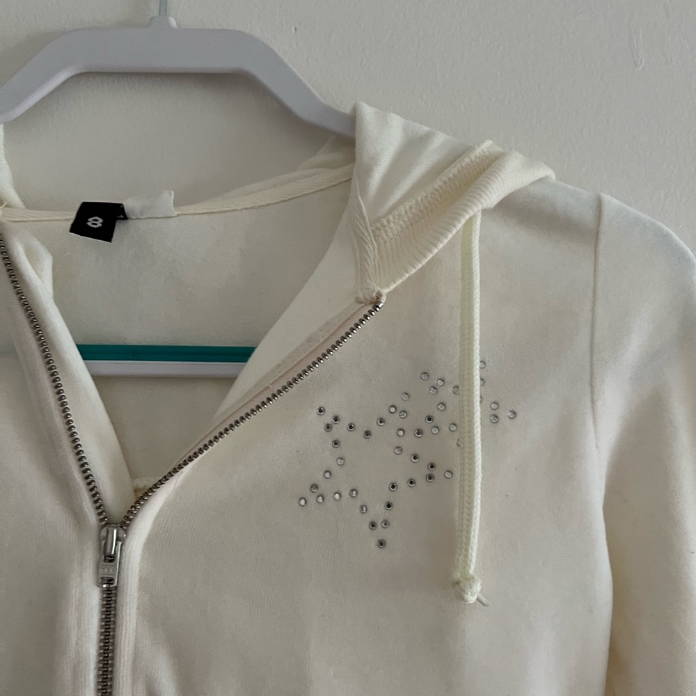 H&M Divided Zip-Up Sweatshirt - Picture 2 of 9